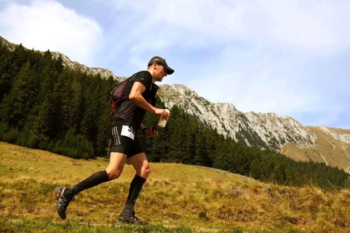 jandarm montan la maraton foto bogdan udroiu