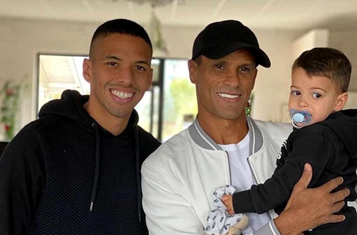 
    Rivaldo este ambasador Betfair și comentator sportiv  