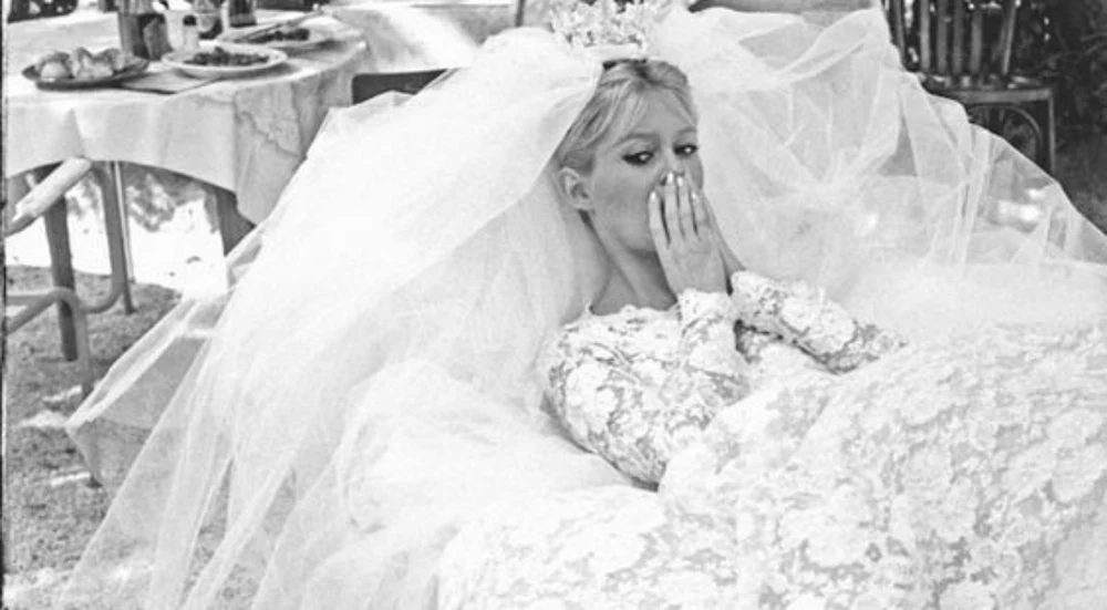 Emmanuel Macron spune că Brigitte Bardot „a întruchipat o viaţă de libertate”: „Plângem o legendă a secolului”