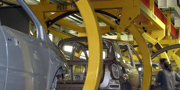 fabrica renault reuters