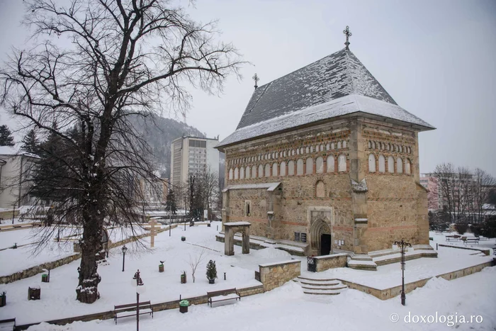 Biserica voievodului Ștefan a fost afectată de un trăsnet FOTO Doxologia.ro