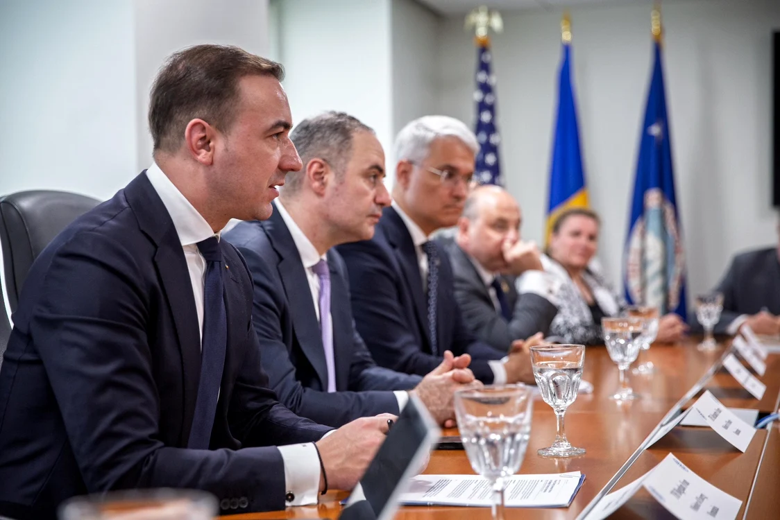 Bogdan Ivan a prezentat rezultatele vizitei sale la Washington. FOTO: Facebook/Bogdan Ivan