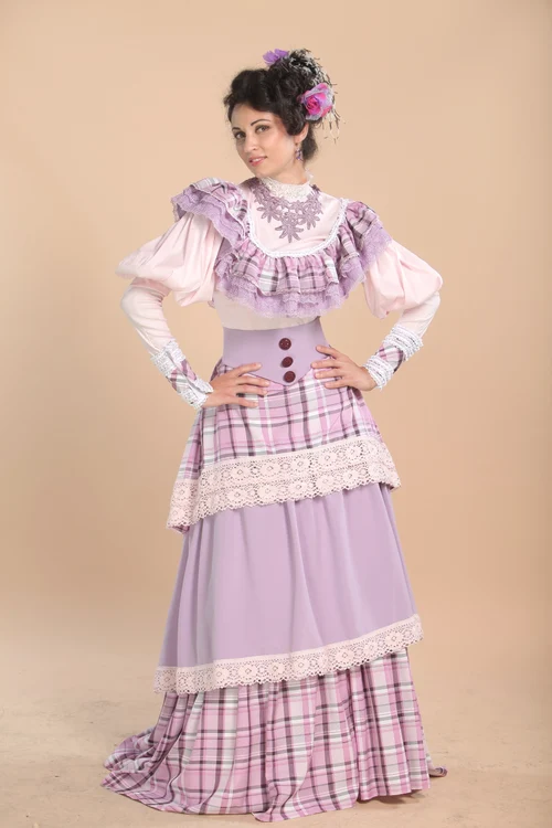 
    Nicoleta Luciu în "Aniela"  