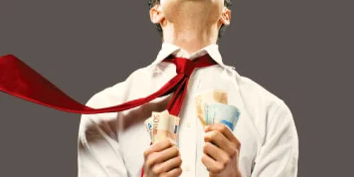 Românii muncesc pentru a-şi plăti datoriile