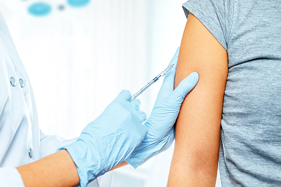 Locuitorii planetei aşteaptă cu încredere vaccinul izbăvitor