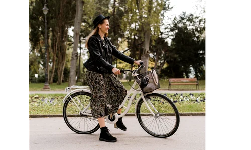 biciclete 16x9 png