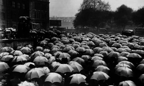 Ultimele zile de pace, primele zile de război jpeg