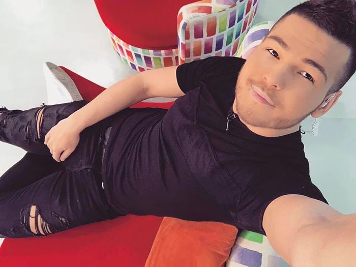 
    Răzvan Botezatu a mers la psiholog după ce i-a spus mamei că este homosexualFoto Instagram  