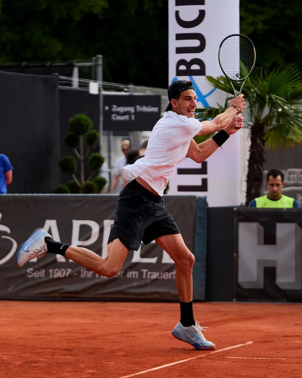 Victor Cornea, Foto Instagram (1) jpg