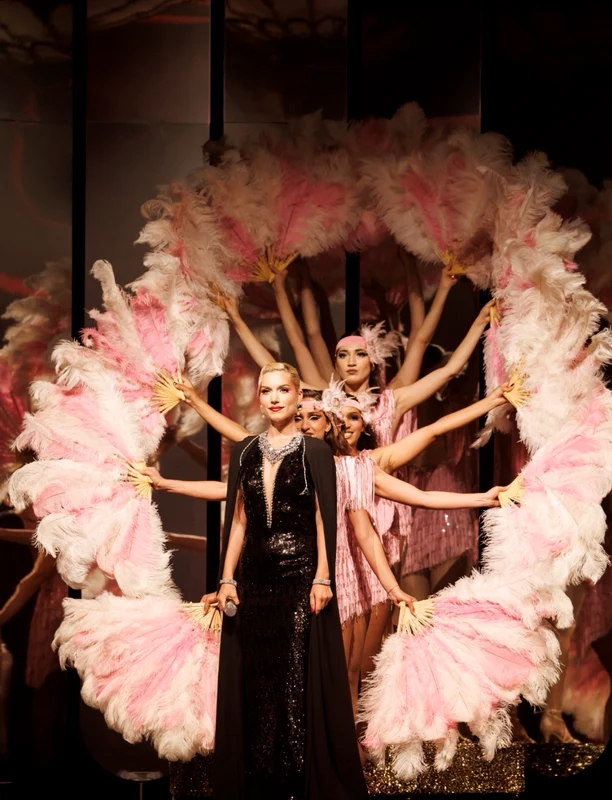 „Cazíno, Mon Amour”, spectacolul muzical original de cabaret scris și regizat de Petre Năstase, la Cazinoul din Constanța foto: arhiva personală