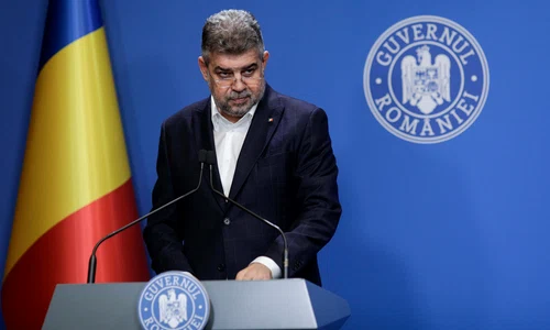 Marcel Ciolacu, prim-ministrul României, susține declarații de presă referitoare la măsurile luate de guvern în cazul azilelor de bătrâni din Ilfov, la Palatul Victoria din București. FOTO Inquam Photos / George Călin