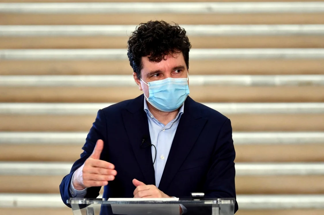 Nicuşor Dan a mai spus că susţine colaborarea între autorităţi şi societatea civilă Foto: Facebook
