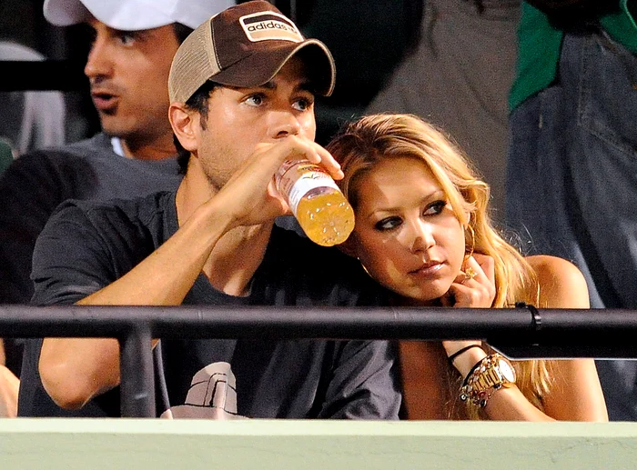 Anna Kournikova a fost surprinsă pe yacht, alături de Enrique IglesiasFOTO: Profimedia