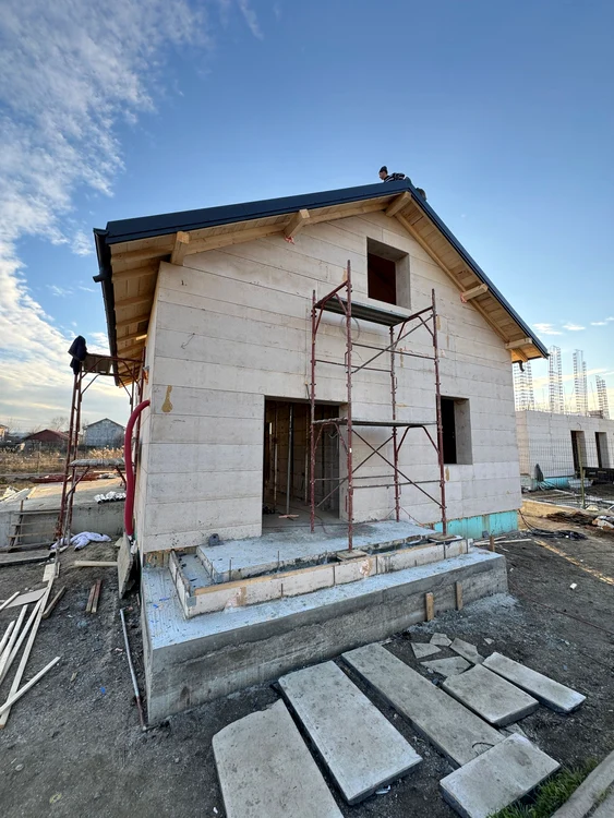 Casele realizate de Lucian Bouleanu și echipa sa