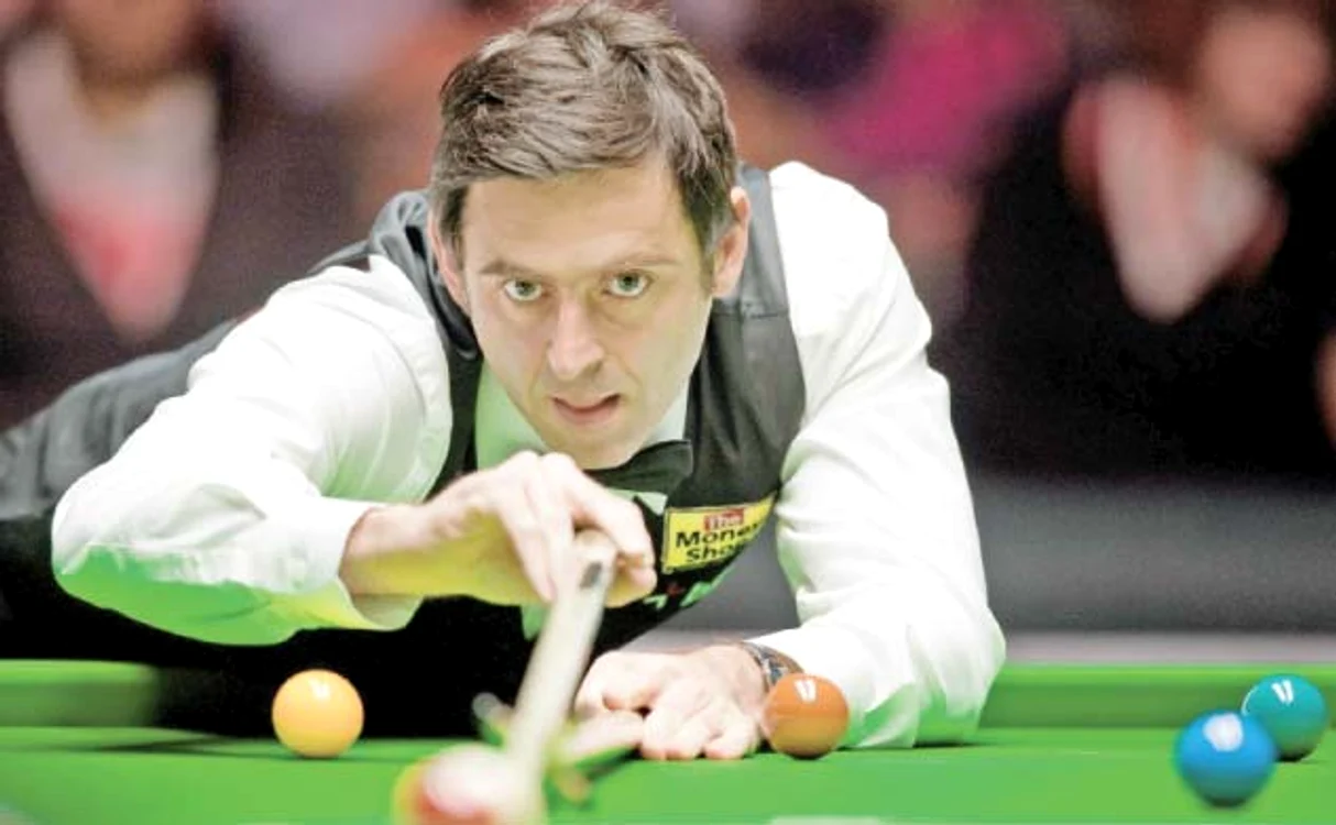 
    Campion mondial în  2001, 2004, 2008,  2012, Ronnie a  câştigat din  snooker 7.000.000  lire sterline  