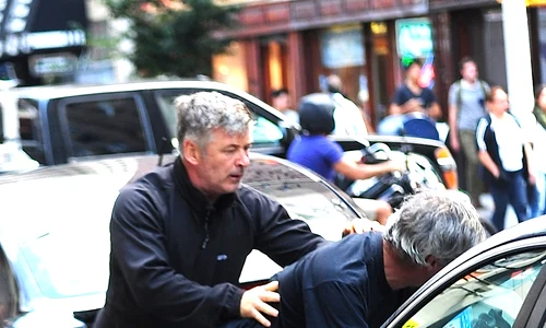Alec Baldwin gets into an altercation with a photographer in NYC jpeg
