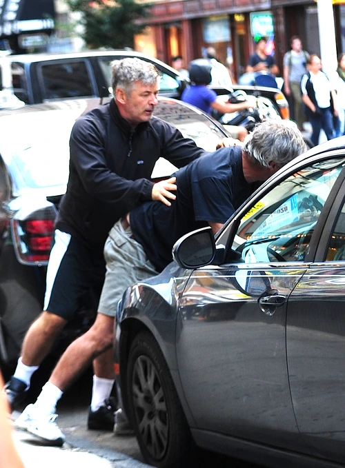 Alec Baldwin gets into an altercation with a photographer in NYC jpeg