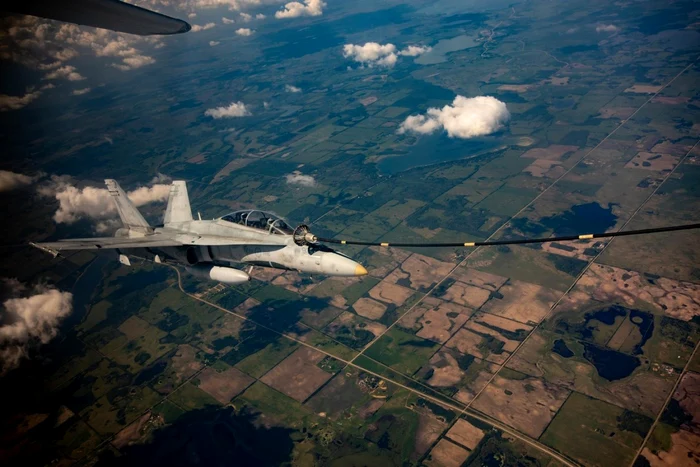 Aeronavă CF-188 Hornet a Forţelor Aeriene Regale Canadiene FOTO Profimedia