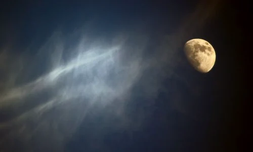 luna 600x400 jpeg