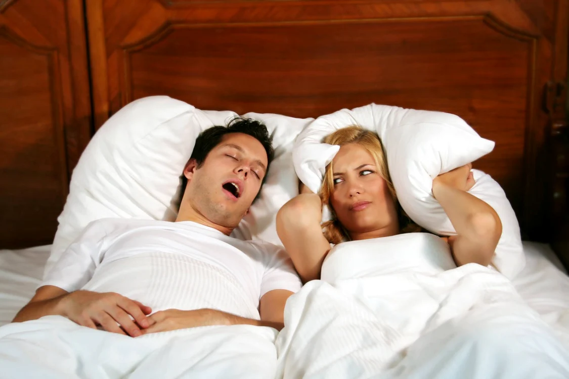 Sforătitul este mai des întâlnit în rândul bărbaţilor. FOTO Shutterstock.