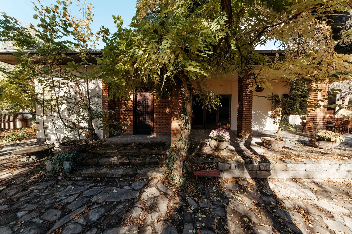 A fost ridicată în 1959 de către Teja Papahagi / Foto: Sotheby's