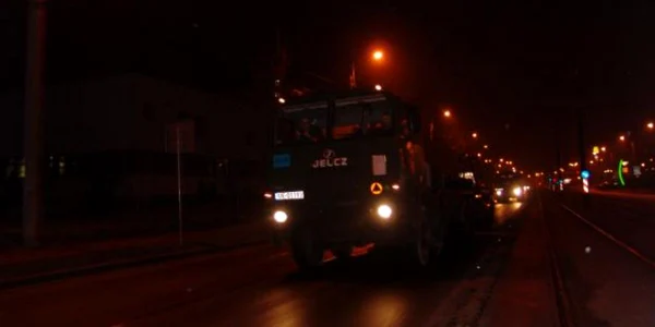 Convoiul militar polonez a întâmpinat probleme mai ales în intersecţii