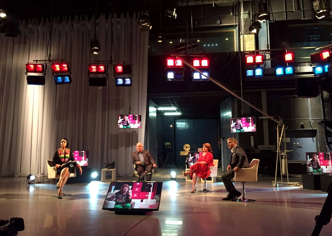 Andreea Marin a revenit în studioul de la "Surprize, Surprize"