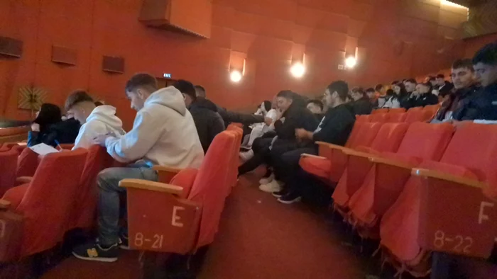 Viitori absolvenți de la mai multe licee din Slatina au aflat ce servicii oferă AJOFM FOTO: A.M.