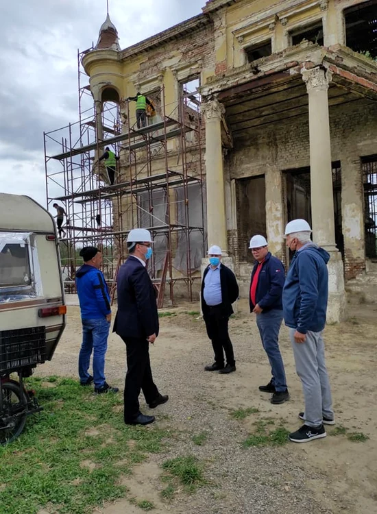 Conacul Bolomey se află în plinproces de restaurare FOTO Facebook/Marian Pavel