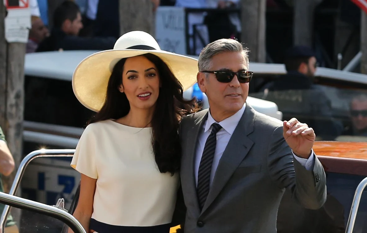 
    George Clooney şi Amal s-au căsătorit la sfârşitul lunii septembrieSursă foto:Splash  