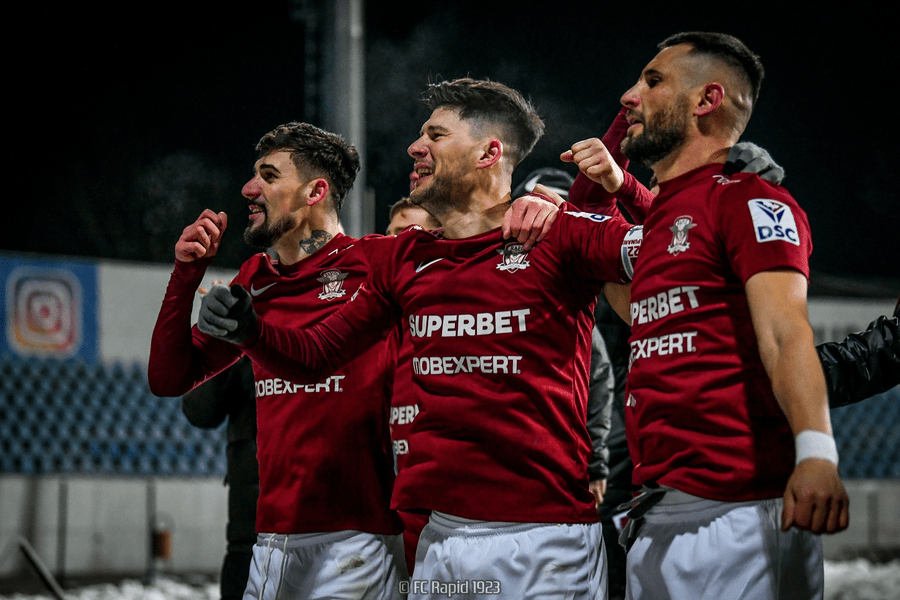 România oferă adevărate „bijuterii“ fotbalistice: Golul Rapidului poate ajunge la Gala FIFA VIDEO