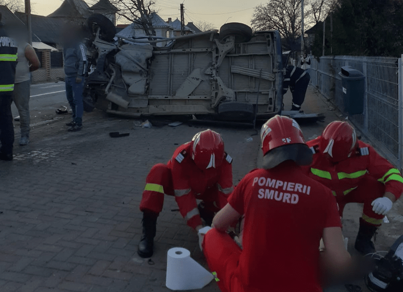 VIDEO Tatăl a 12 copii, mort într-un accident rutier la Vicovu de Sus, Suceava 