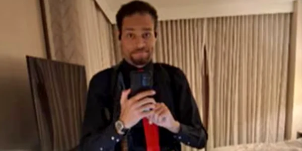 Cole Allen s a filmat in camera de hotel inarmat pana in dinți FOTO profimedia jpg