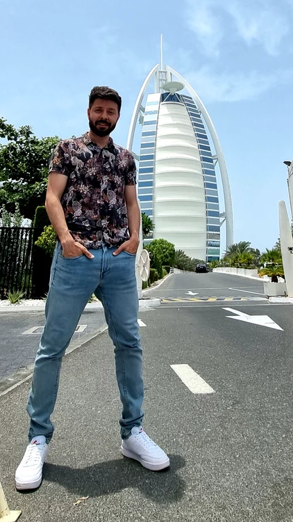Bogdan Ioan s-a plimbat prin Dubai 