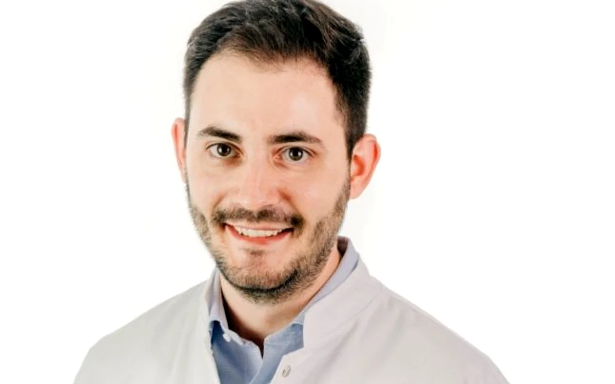 
    Dr. Matei Bâră e şeful Departamentului Radioterapie al Centrului Oncologic Sanador  