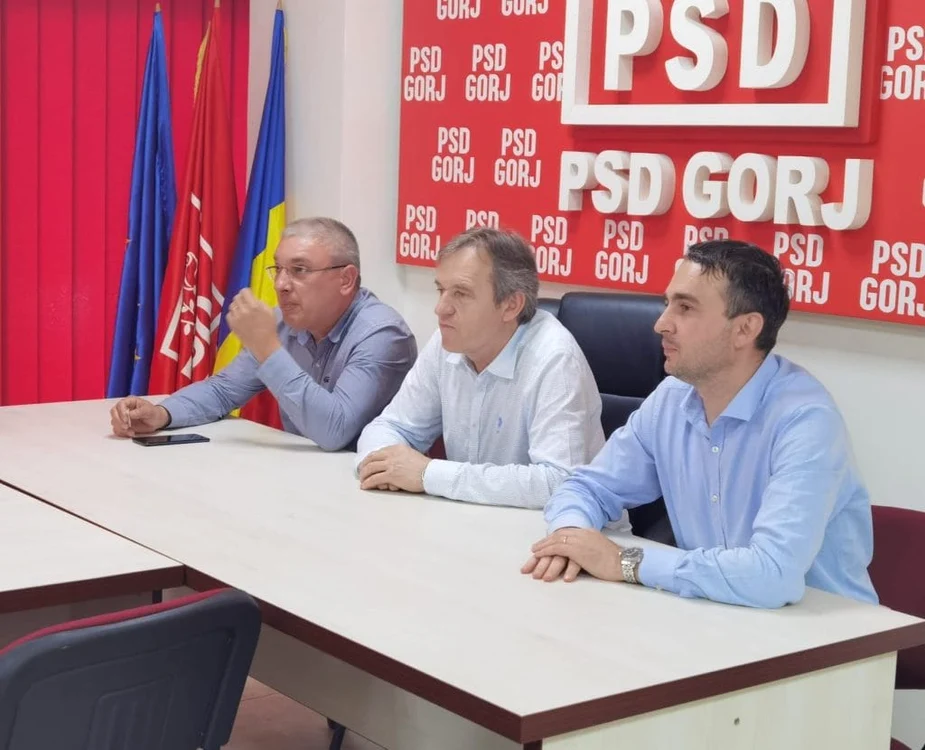 Mihai Weber (centru) este președintele filialei PSD FOTO Facebook PSD Gorj