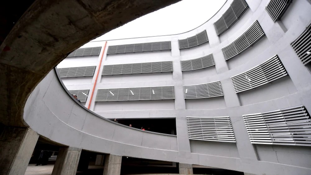 Parcările Park&Ride din București, blocate de proiectul trenului metropolitan