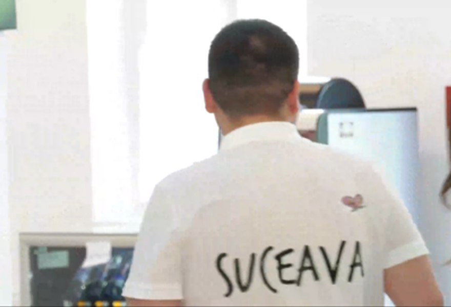 PSD, ironii la adresa PNL: tricou cu un fluture care zboară și mesajul „Make Suceava Great Again"