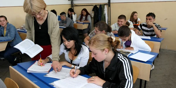 Descoperă mâine "profesorul cu care Alexandria se mândreşte", clasat pe locul II