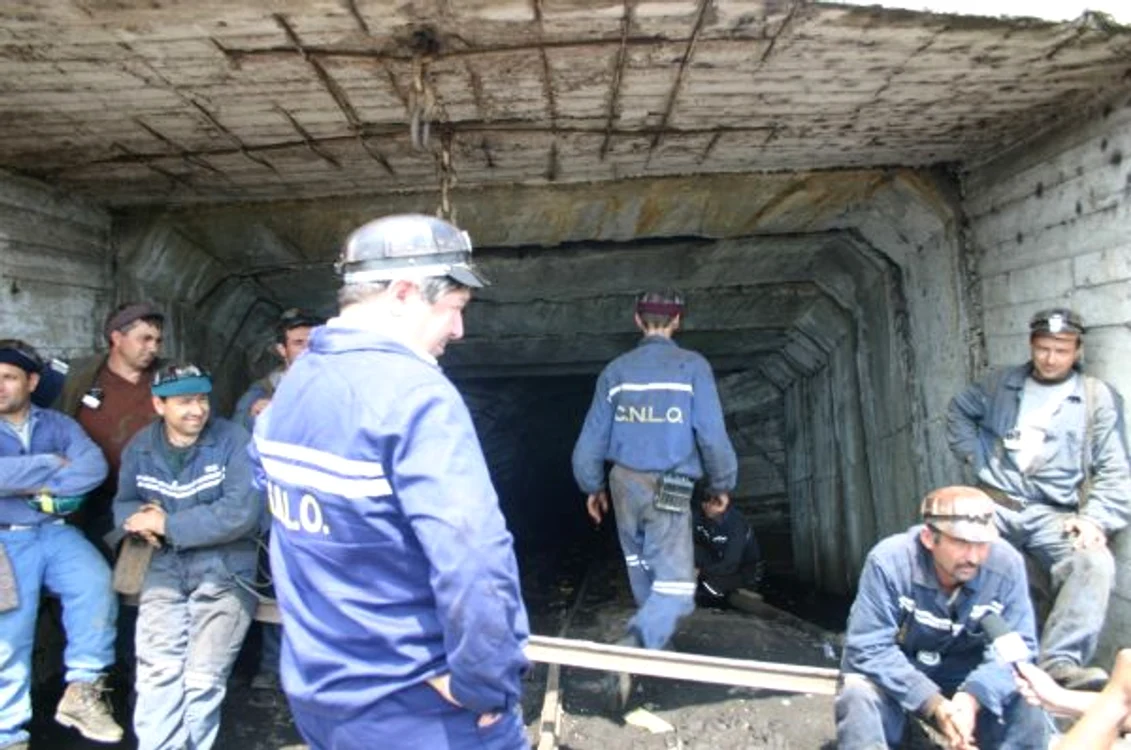 
    A scăzut stagiul de cotizare pentru anumite categorii de persoane   