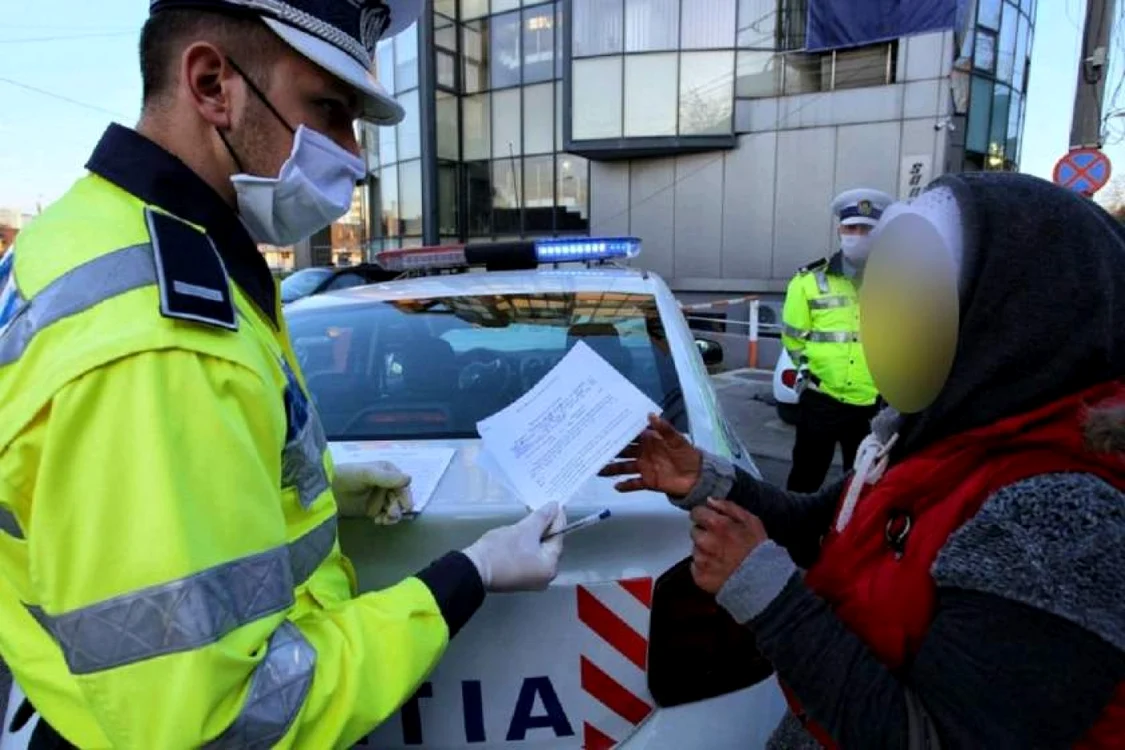 Femeia a fost amendată cu suma de 1.500 de lei. Foto Arhivă