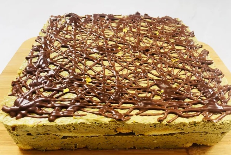 Tiramisu Dubai, cu fistic si fidea kadaif. Rețeta Ginei Bradea: „Este ușor de facut acasă si mai bun decât vestita ciocolata care costă enorm”