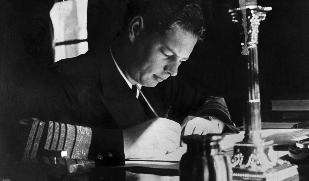 25 octombrie: Ziua în care s-a născut Regele Mihai I și a avut loc prima revoluție comunistă din secolul al XX-lea