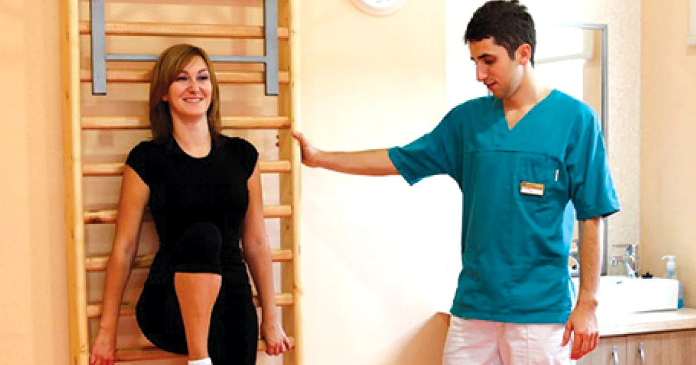 Kinetoterapeutul Nicolae Horga a urmat cursuri a fost angajat în Băile Felix