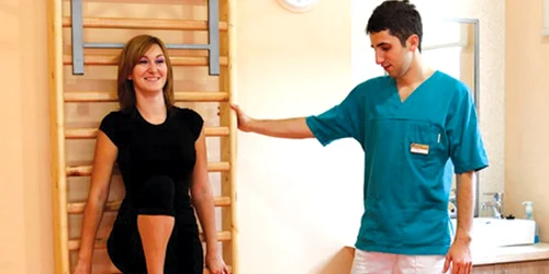 Kinetoterapeutul Nicolae Horga a urmat cursuri a fost angajat în Băile Felix