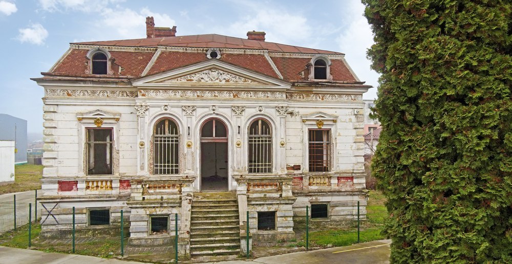 Casa în care a stat generalul von Mackensen, scoasă la vânzare de Sotheby's. Splendida clădire este la 125 kilometri de București