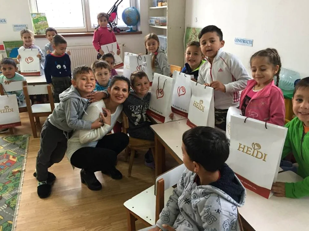 Anca Mezei alături de elevii săi FOTO arhiva personală