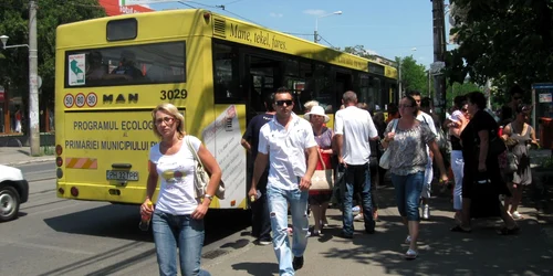Pentru a utiliza mijloacele de transport in comun iti trebuie bilet - imagine arhiva ADS Ploiesti