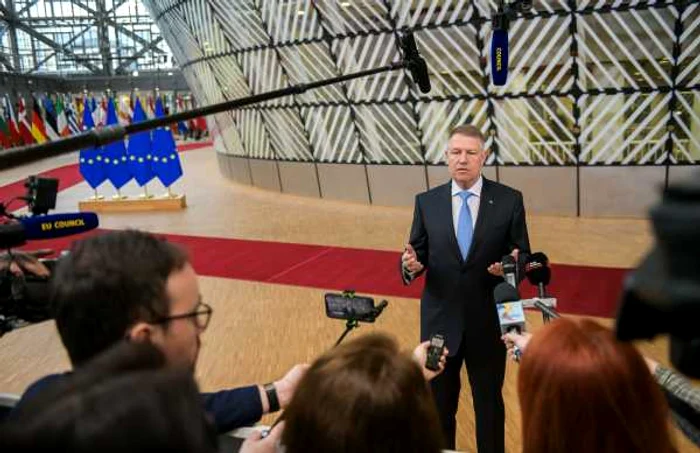 Klaus Iohannis apare rar la TV