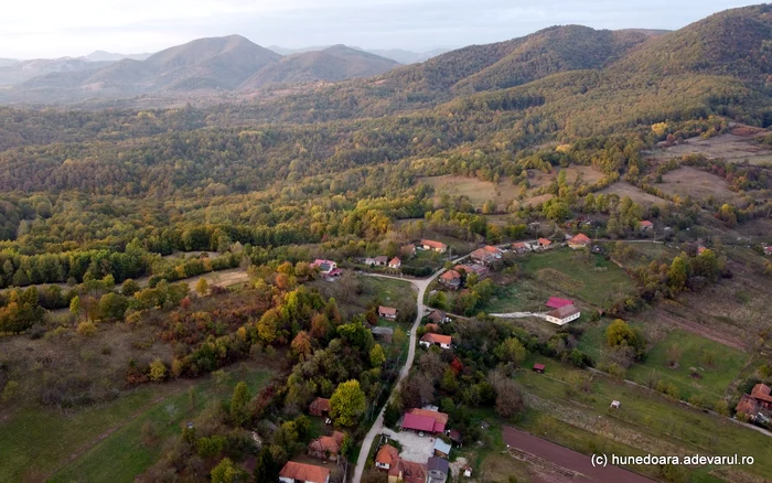Satul Toplița din Munții Metaliferi. Foto: Daniel Guță. ADEVĂRUL